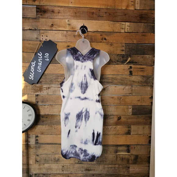 Victoria Secret's Plush and Lush Women's terry cloth tank top size medium - Picture 8 of 11